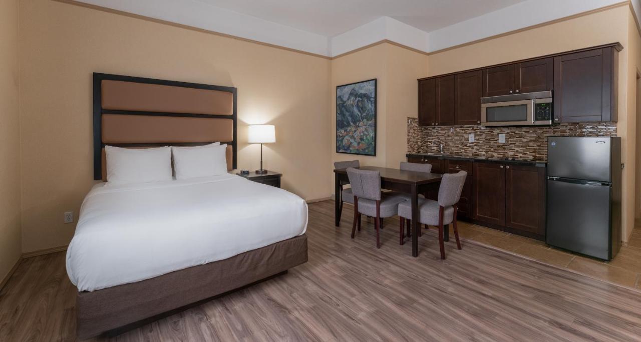 Prestige Inn גולדן מראה חיצוני תמונה
