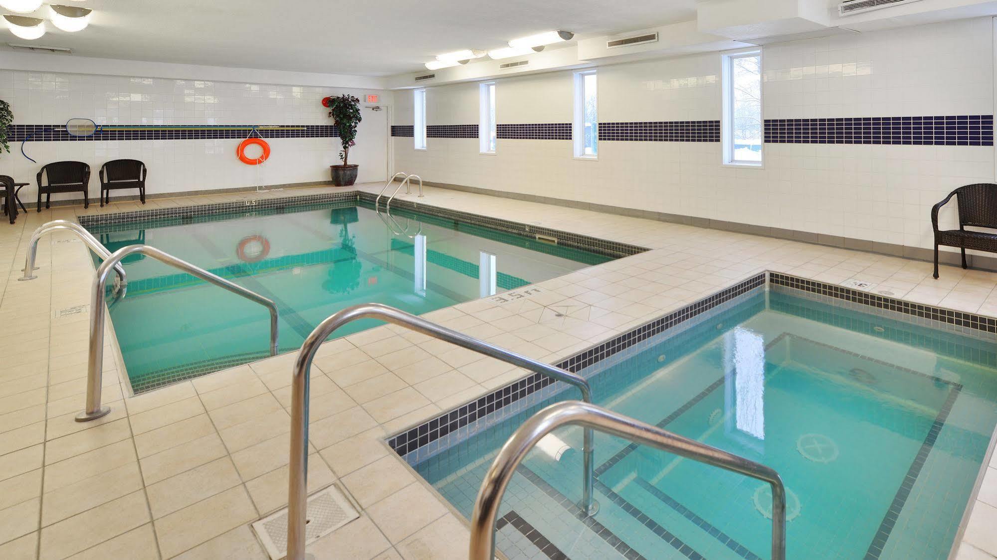 Prestige Inn גולדן מראה חיצוני תמונה