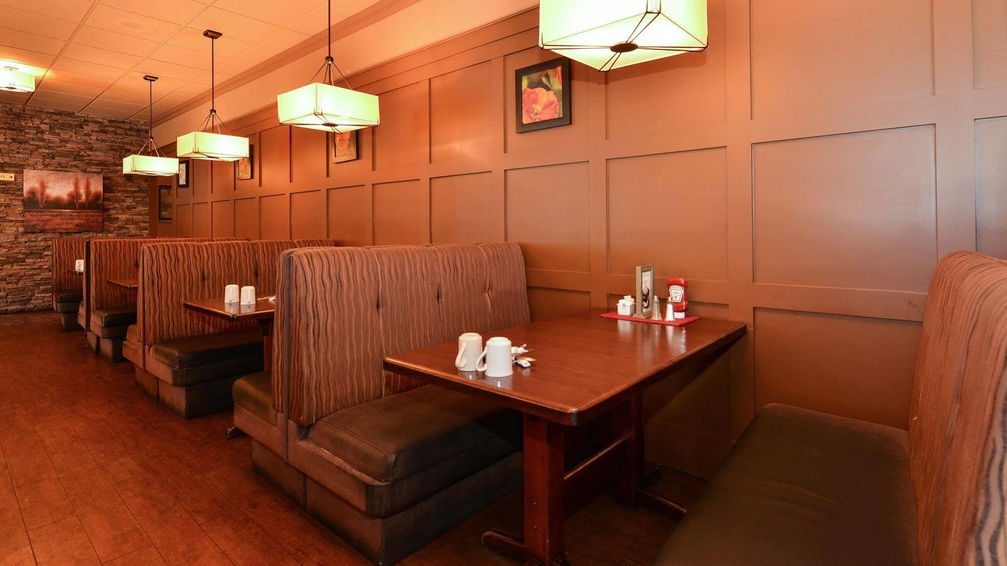Prestige Inn גולדן מראה חיצוני תמונה